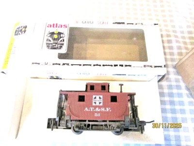 Atlas O Gauge - 4 Wheel Caboose-Sante Fe -Boxed - Image 1 of 4