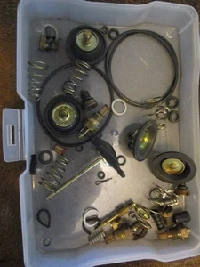 1980-83 Honda GL1100 GL 1100 carburetor air cut off accelator pump springs screw - Picture 1 of 1