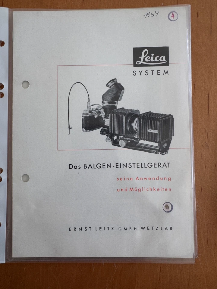 #A0700-Rare Leitz Leica System das Balgen-Einstellgerät  Broschüre 1954 - image 1 of 1