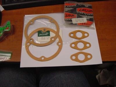 3 Oil Cooler Pipe Flange Gaskets 2 Breather Gaskets Jaguar XK120 XK140 XKE 3.8 - Image 1 of 4