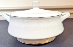 VTG Crown Victoria Casserole Lovelace 8" Rnd China Dish w/ Open Handles & Lid - Picture 1 of 10