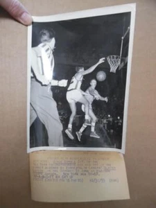 1953 Minneapolis Lakers New York Nicks Basketball Press Photo NBL Type 1 Vintage - Picture 1 of 4