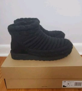 Ugg Classic Mini Chunky Knit Cardy Black US 8 Womens Sweater Boot - Picture 1 of 10