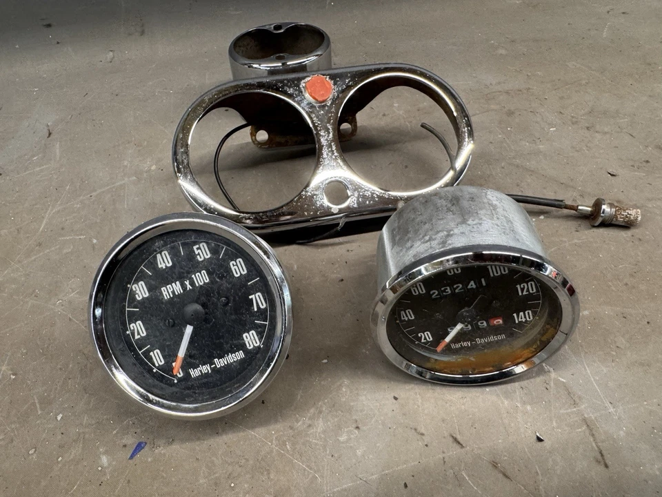 Harley Davidson 1970-1973 cabeza de pala velocímetro calibre carcasa velocímetro cabeza de hierro OEM Foto 1 de 4