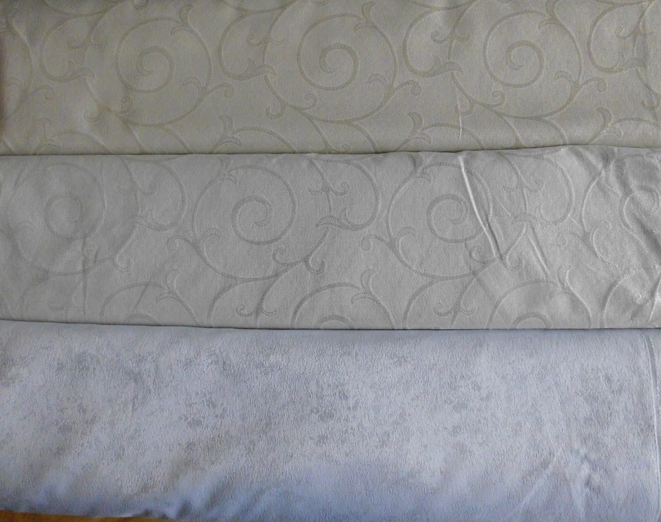 Dekostoff (€18/m²) 0,3 m Brokat Ornamente Weihnachtsstoff 1,6 m breit - Bild 1 von 1