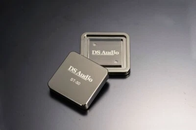 DS Audio ST-50 Stylus Cleaner - Image 1 of 2