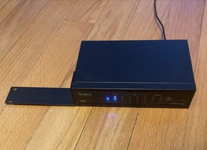 Araknis AN-300-RT-4L2W Dual Wan Gigiabit VPN Router - W/ AC - Afbeelding 1 van 3