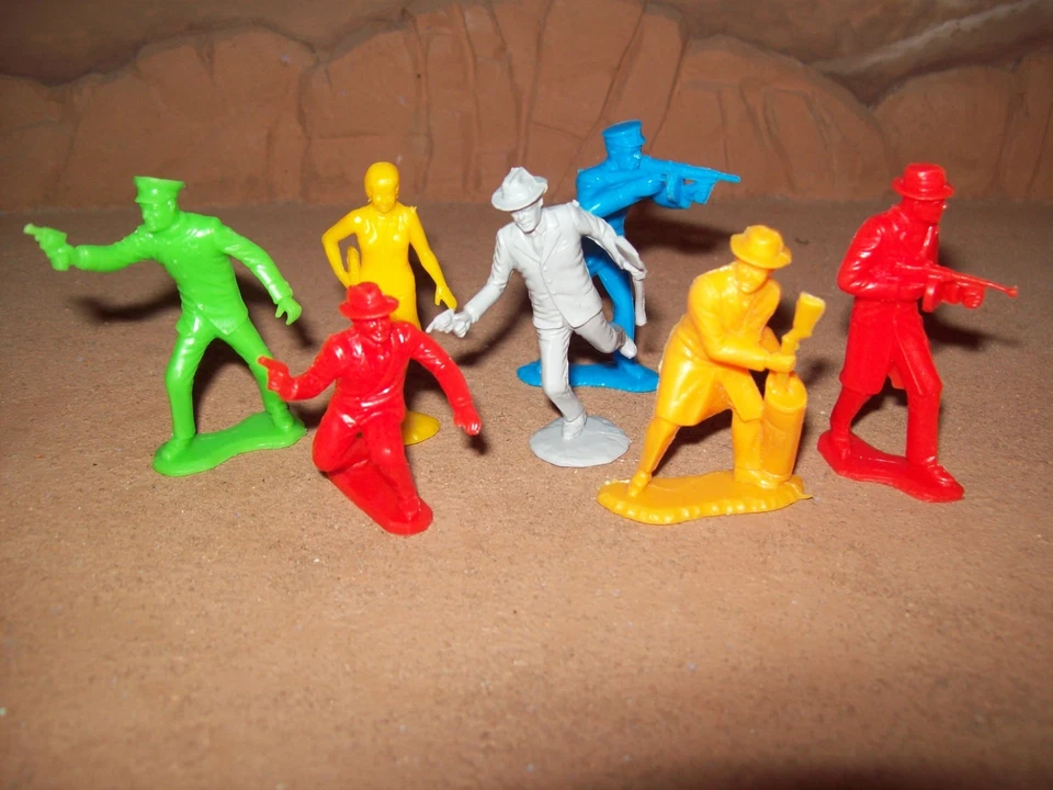 Huge collection find! Lot of seven Marx from Mexico Untouchables playset figures - Image 1 of 1