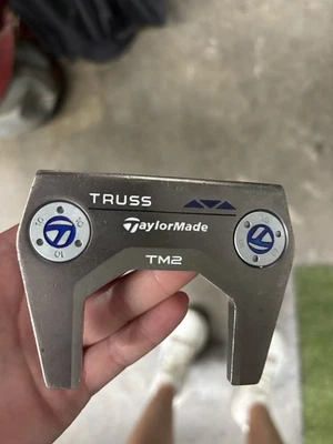 Taylormade Truss TM2 Center Shaft Putter 33.5" RH - Image 1 of 4