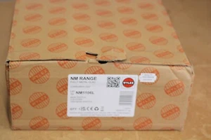 Unidad de consumo Wylex NM1106L serie NM 18ª edición todo metal 11 vías con interruptor - Imagen 1 de 9