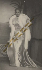 #54107 Greece 1930s. Lady with fur coat and evening gown. Photo - Picture 1 of 4