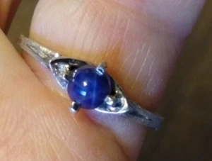 Vintage Petite Sterling Silver Blue Star Sapphire Ring Size 9 - Picture 1 of 6