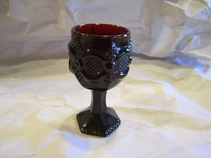Bicchiere/calice da vino rosso rubino vintage Avon 1876 Cape Cod - Foto 1 di 7
