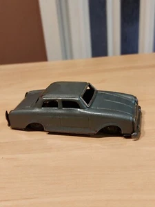 jouet ancien voiture en tôle - Photo 1/5