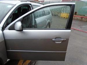 04 FORD MONDEO MK3 GHIA-X NEARSIDE FRONT LOCKING MECHANISM 00-08 BREAKING CAR - Picture 1 of 3