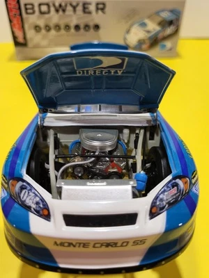Clint Bowyer Rookie 2006 1/24 Direct Tv Diecast 1 of 2328 HoToFo Foto 1 de 4