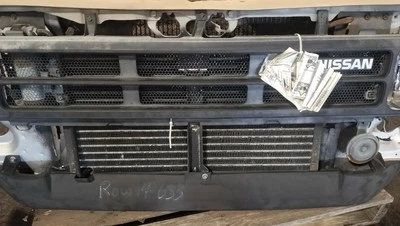 Radiador 4 cilindros compatible con camioneta Nissan 86-89 2060653 Foto 1 de 4