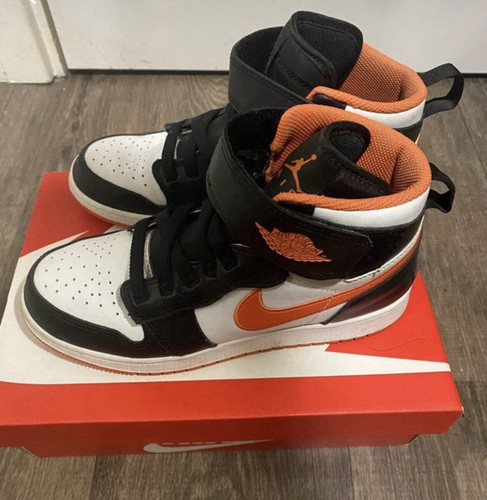 Taglia 5 5 Jordan 1 arancione medio chiaro bianco e nero