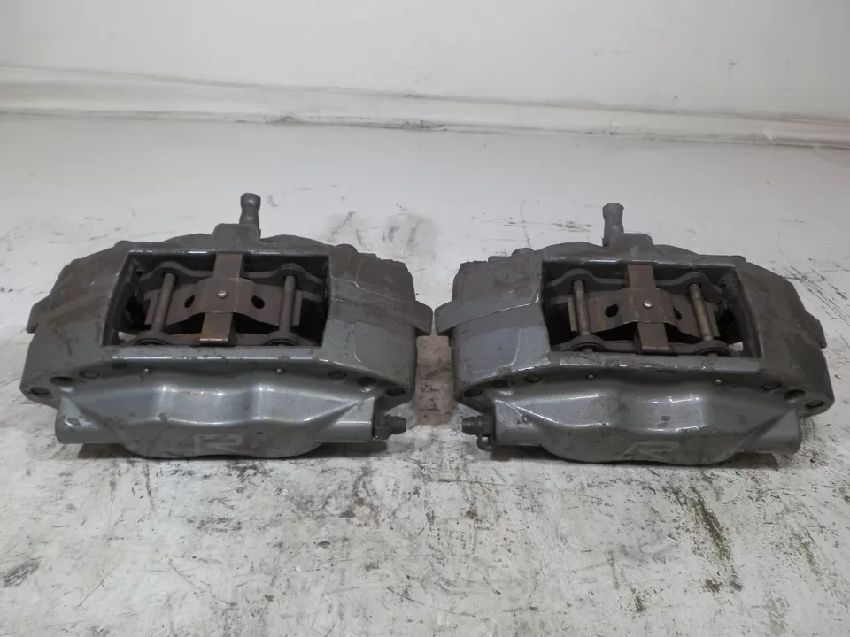 04-07 Juego Pinza Brembo Trasera Izquierda Derecha Volvo S60R V70R Foto 1 de 4