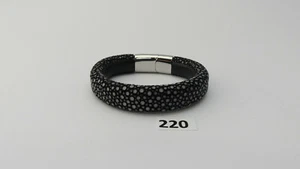 220) Rochenleder Armband Länge/Innenumfang: 15,8 cm - Picture 1 of 5