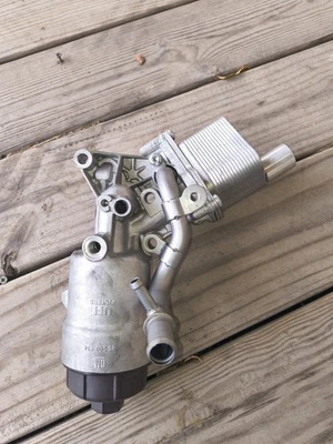 ACDelco (GM подлинные детали) — масляный радиатор двигателя в сборе - Изображение 1 из 4