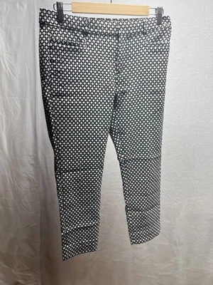 Banana Republic Sloan Fit Crop Pants Women's Size 6P Black White Diamond MidRise - Image 1 of 4