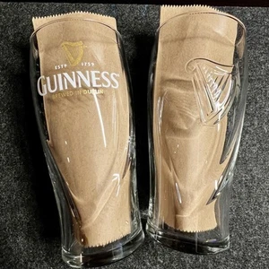 Guinness Pint Glass, New Design, 20 oz. "Perfect Pint" Ireland (Irish Pint) - Picture 1 of 5