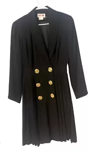 Vestido blazer plisado negro vintage con botones dorados/almohadillas para los hombros - Imagen 1 de 7