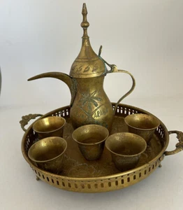 Saudi Arabisch Vintage Messing 7 teilig Tee Kaffee Set Vintage muss poliert werden - Bild 1 von 11