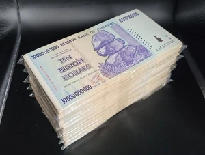 Zimbabwe 500 x 10 Billion Dollars 2008 - Pick- 85 - Half Brick 500 PCS USED - Picture 1 of 3