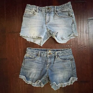 2x Lucky Brand Girls Frayed Cut off Washed Blue Denim Jeans Riley Shorts Size 12 - Picture 1 of 10