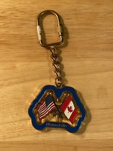 Niagara Falls Souvenir Canadian Flag US Flag Keychain - Picture 1 of 2