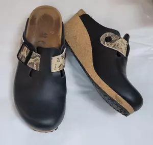 Birkenstock Papillio Bauchtasche geprägt schwarz beige Schlangenmuster Leder Keilabsatz Clog S - Bild 1 von 11