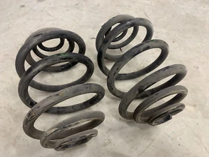 1997 BMW Z3 REAR COIL SPRINGS BOTH 1.9 AUTO - Picture 1 of 3