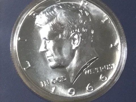 1966 SMS (SPECIAL MINT SET) 40% SILVER BU UNCIRCULATED KENNEDY HALF DOLLAR Cover