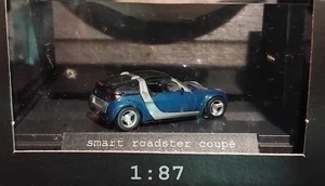 SMARTWARE 14184 SMART roadster-coupé star blue - scala H0 - Foto 1 di 6