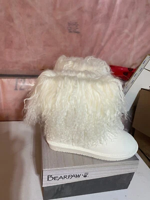 NEW BEARPAW  Boo  Real White Lamb Fur Lined Boots Womens Size 8 NIB - Image 1 of 4