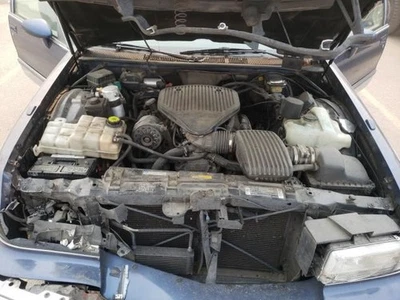 Bisagra de capó derecho pasajero compatible con 91-96 CAPRICE 1305389 Foto 1 de 4