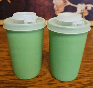 Juego de cocteleras de sal y pimienta verde TUPPERWARE de colección 102-22, 102-24 ENVÍO GRATUITO - Imagen 1 de 4