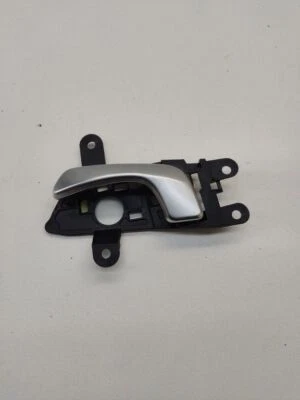 KIA Optima 2017 manija de liberación interior trasera izquierda 170530 AAA748 Foto 1 de 3