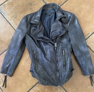 Chaqueta de moto muubaa Cool Girl de cuero encogido en negro humo talla 4 $495 Foto 1 de 4
