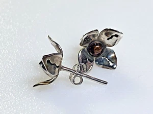 Vintage Sterling Silver 925 Earrings Jewellery Stud Flower Design 1.19g - Picture 1 of 6