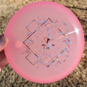 Discmania Glow C-Line P2 Putter 2/3/0/1 (Limited Ed) 171g Wonder bread Foil - Picture 1 of 5