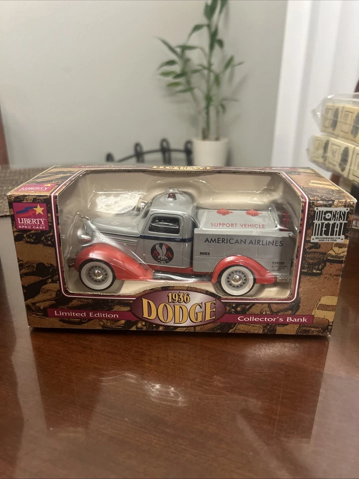 Liberty Classics American Airlines 1936 Dodge Collectors Bank 1:25 scale - Image 1 of 1