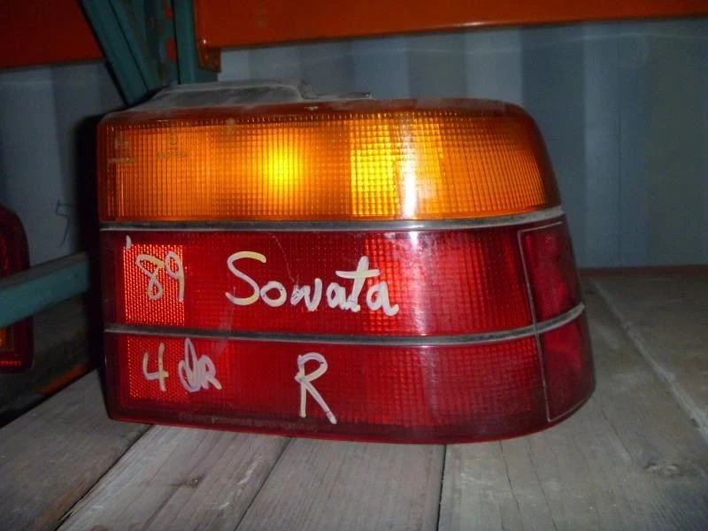 Cuarto de luz trasera derecha pasajero montado en panel para 89 SONATA 212709 Foto 1 de 1