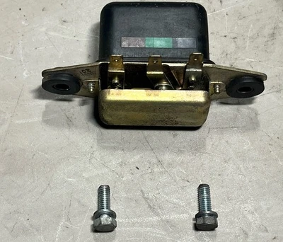 Kawasaki KZ400 D S 1976 74-83 modelos OEM MOTOR ELÉCTRICO CAJA ENCENDIDO probado Foto 1 de 4