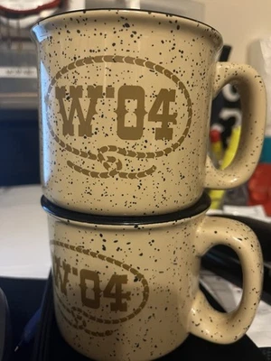 Taza de café de cerámica estilo fogata vaquero occidental vintage George W. Bush "W '04" Foto 1 de 4