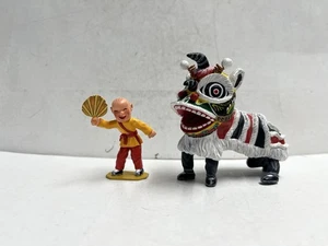 King and Country (HK090) Southern Lion And Clown With Original Box - Picture 1 of 4