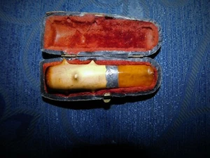 ANTIQUE CHEROOT HOLDER IN CASE AMBER MEERSCHAUM & CHESTER SILVER BAND 1896 KB - Picture 1 of 9