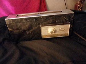 Vintage Sunbeam Thinline Self Lowering Toaster Model AT-C MCM - Picture 1 of 5